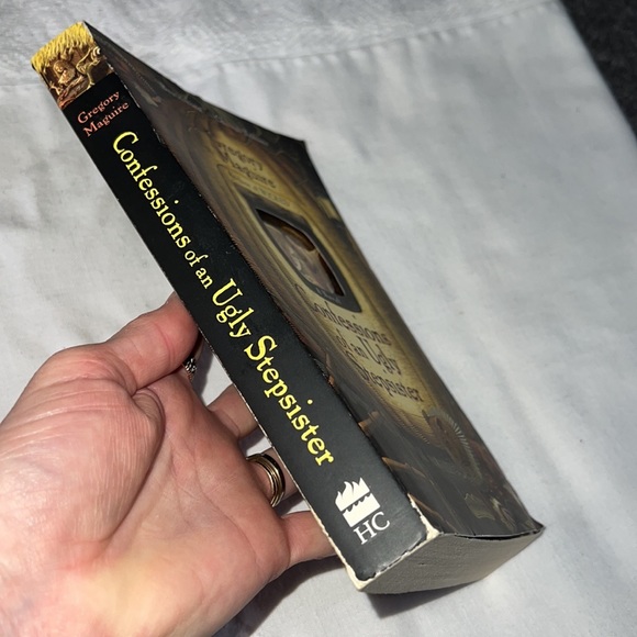 Confessions of an Ugly Stepsister by Gregory Maguire Author of Wicked paperback - Picture 4 of 12